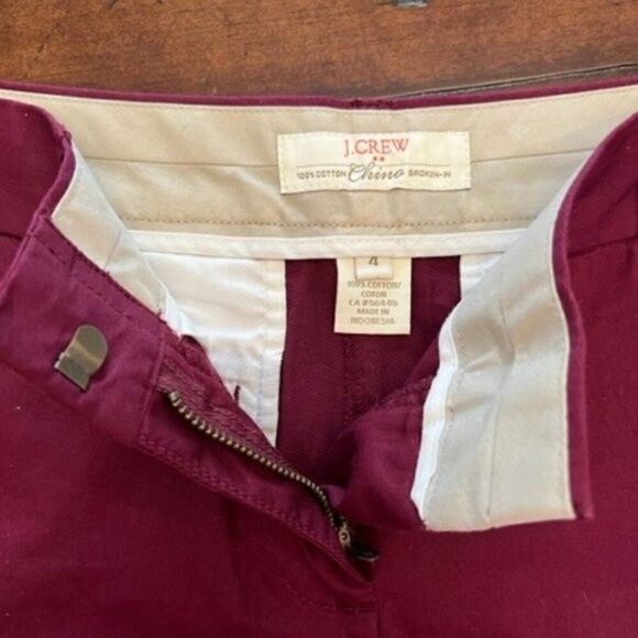 J. Crew Chino 100% Cotton "Broke In" Style Shorts Deep Berry Size 4 - Picture 4 of 5